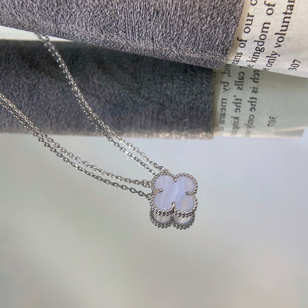 [Lucas Jewelry]CLOVER 15MM BLUE CHALCEDONY NECKLACE SILVER