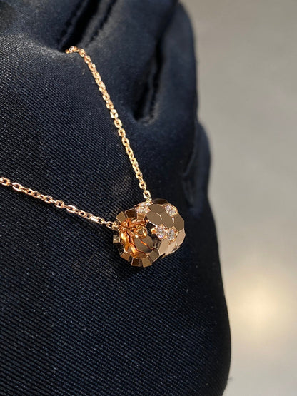 [Lucas Jewelry]BEE LOVE DIAMOND NECKLACE