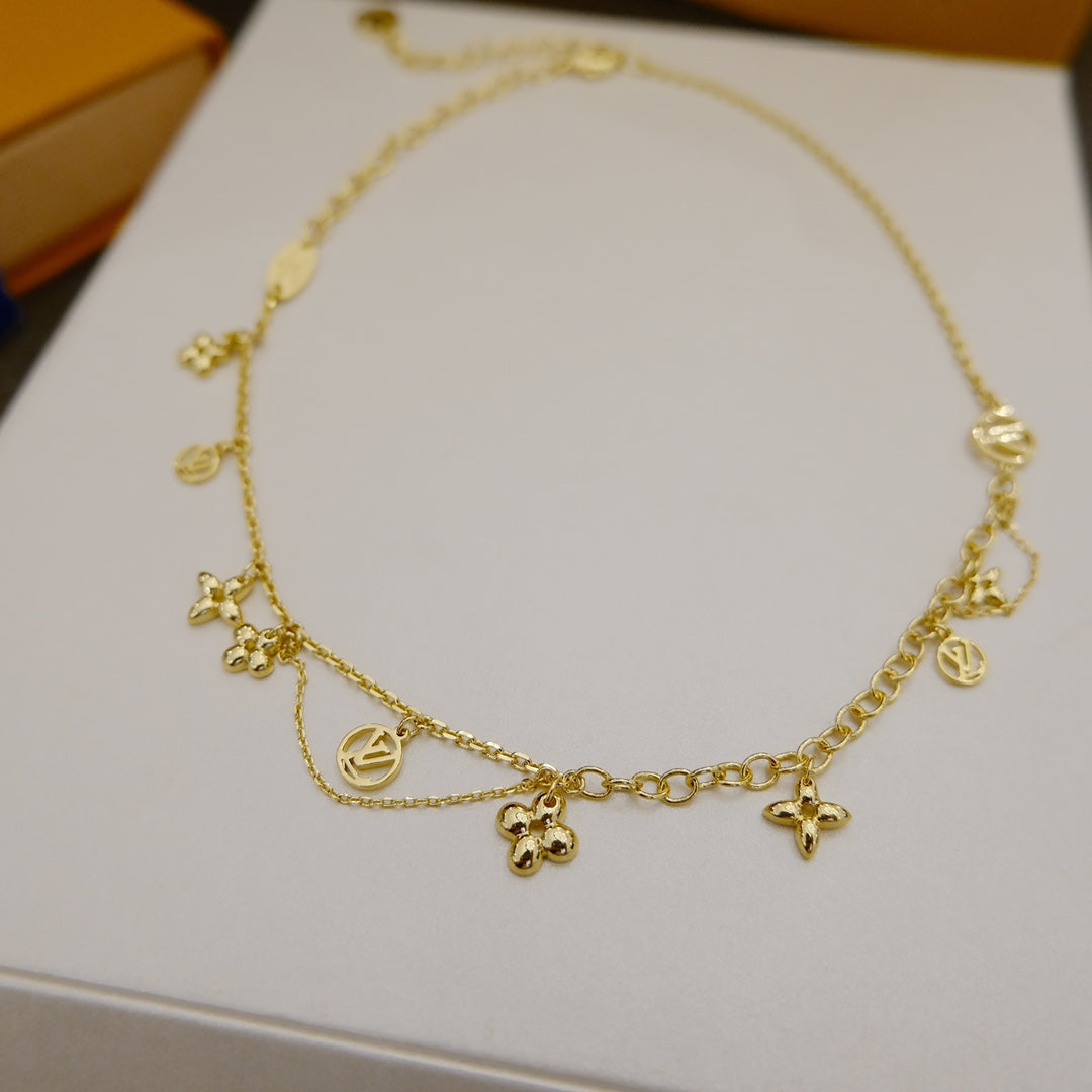 [Lucas Jewelry]BLOOMING SUPPLE NECKLACE BRASS