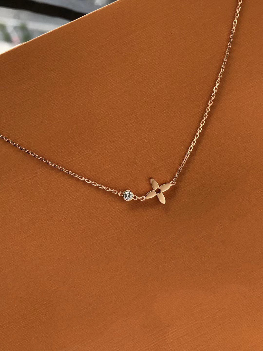 [Lucas Jewelry]BLOSSOM PENDANT PINK GOLD AND DIAMOND