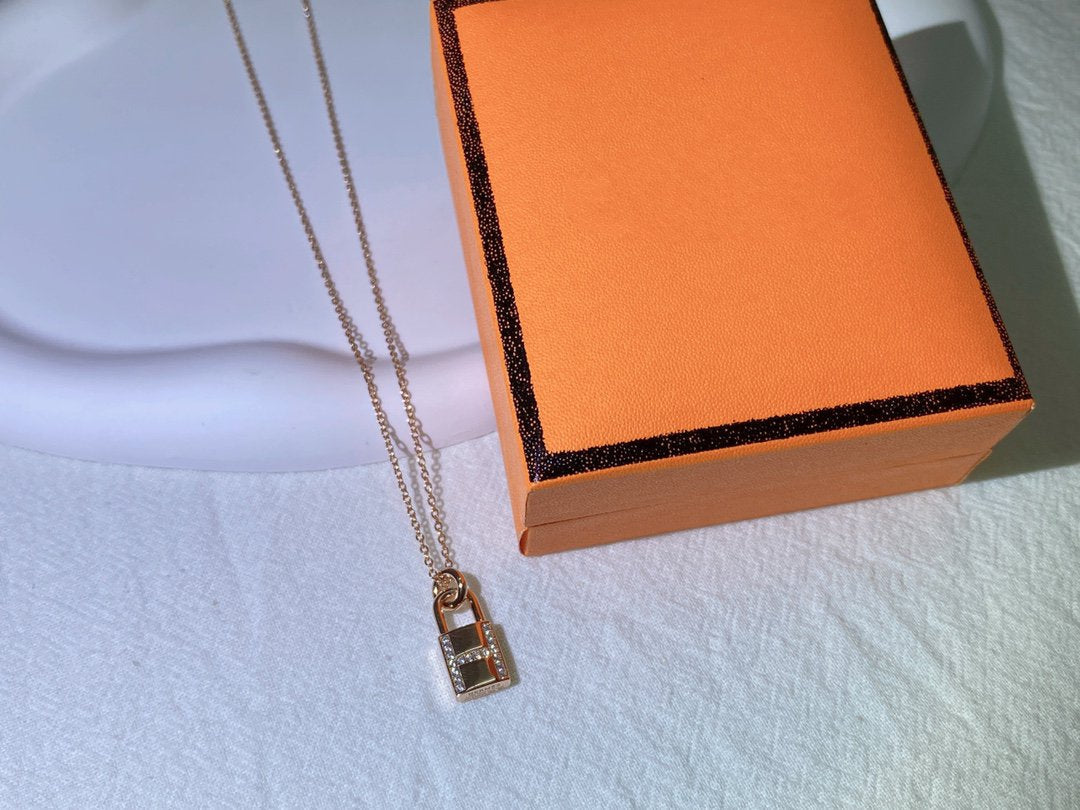 [Lucas Jewelry]HM ADVANCED NICHE LOCK HEAD NECKLACE DIAMONDS