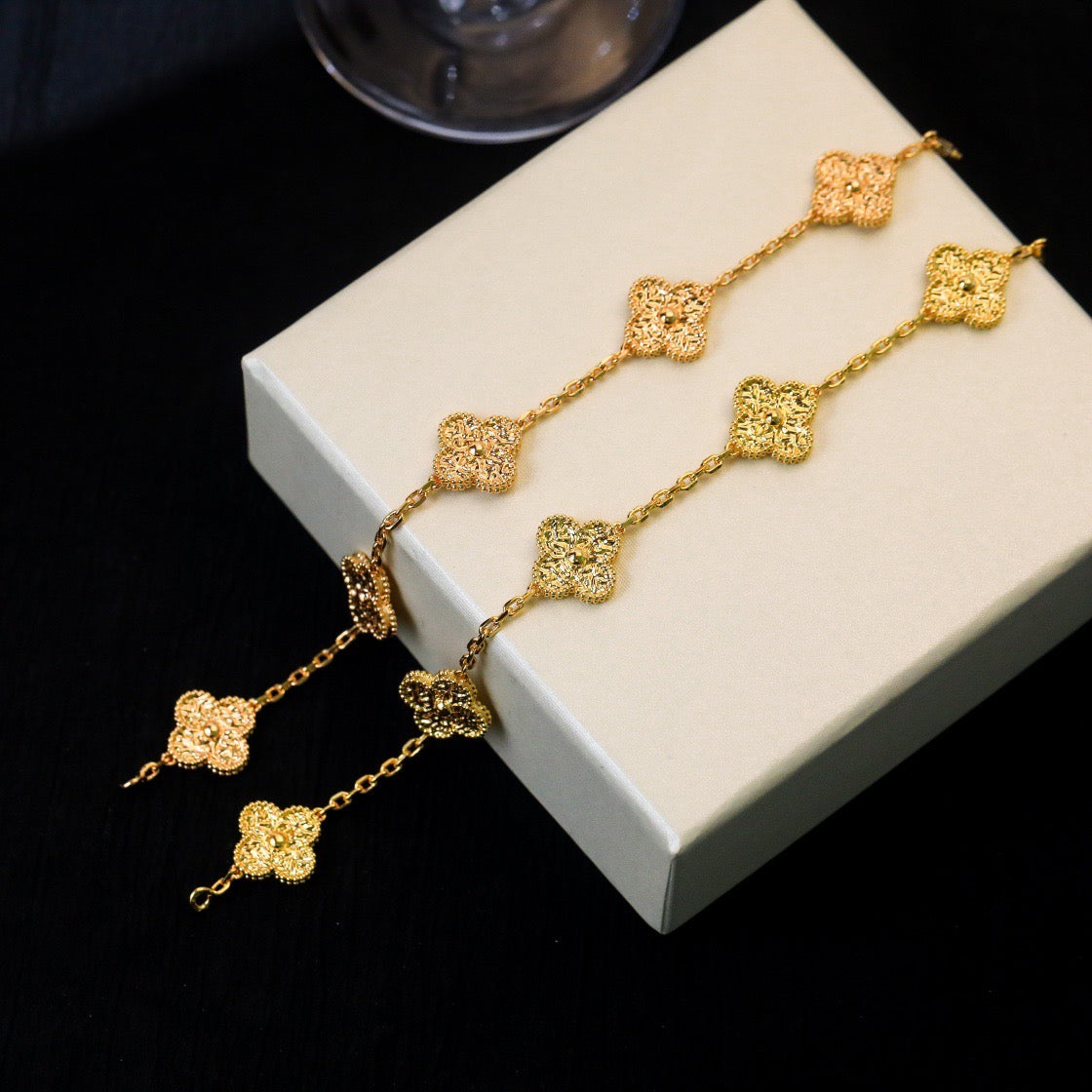 [Lucas Jewelry]CLOVER 5 MOTIFS BRONZING BRACELET