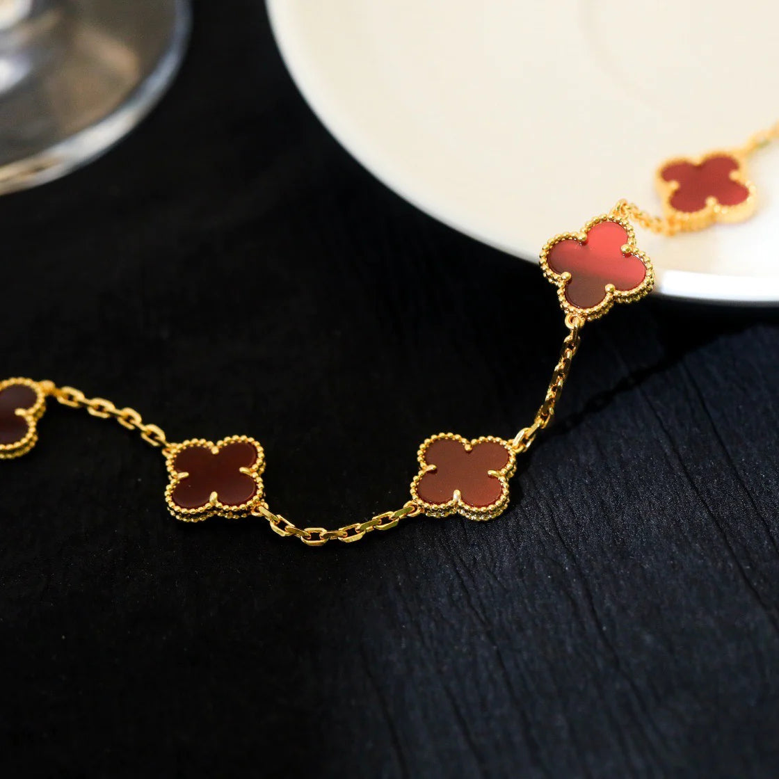 [Lucas Jewelry]CLOVER 5 MOTIFS RED AGATE  BRACELET