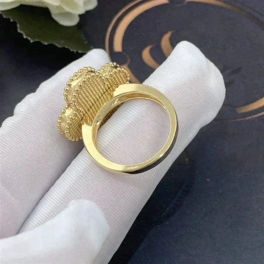 [Lucas Jewelry]CLOVER WHITE MOP RING