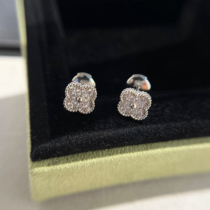 [Lucas Jewelry]CLOVER MINI DIAMOND STUD EARRINGS