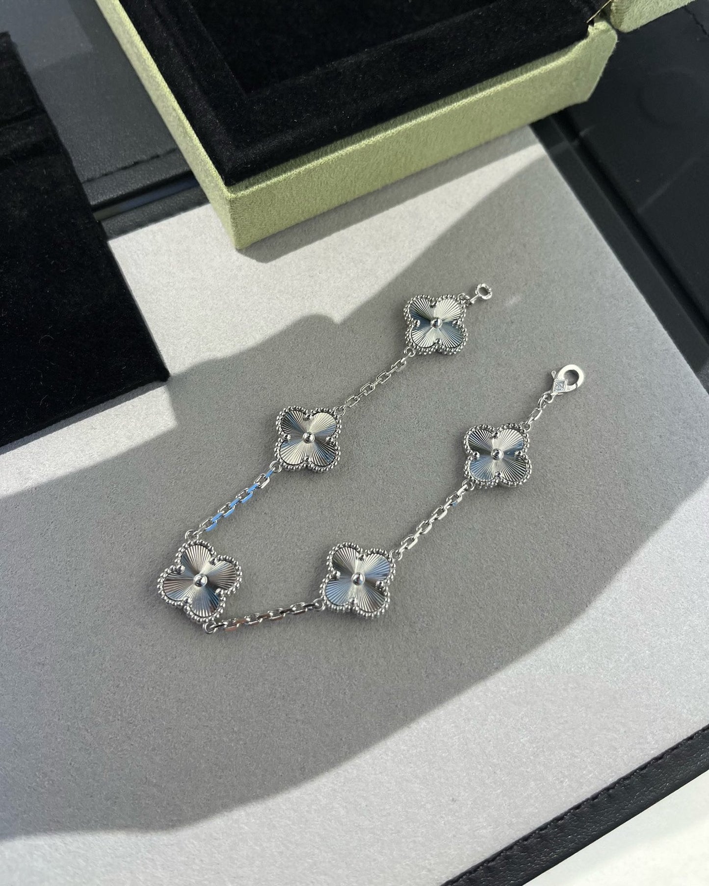 [Lucas Jewelry]CLOVER SILVER 5 MOTIFS BRACELET